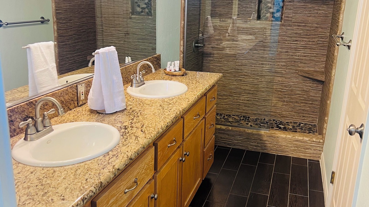 Photo of Bathroom in Tehachapi