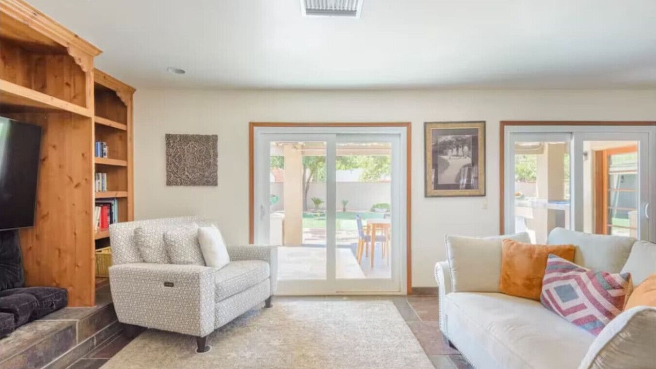 Photo of Livingroom in Camelback East