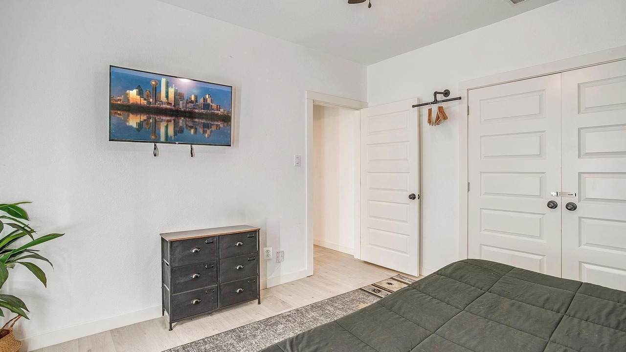 Photo of Bedroom in Oak Cliff