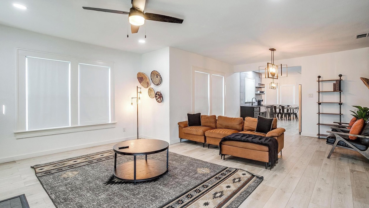 Photo of Livingroom in Oak Cliff