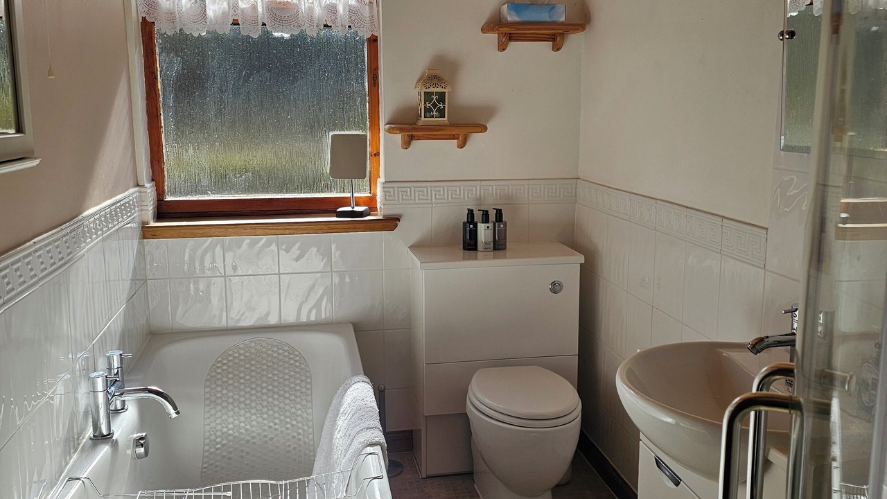 Photo of Bathroom in Laide