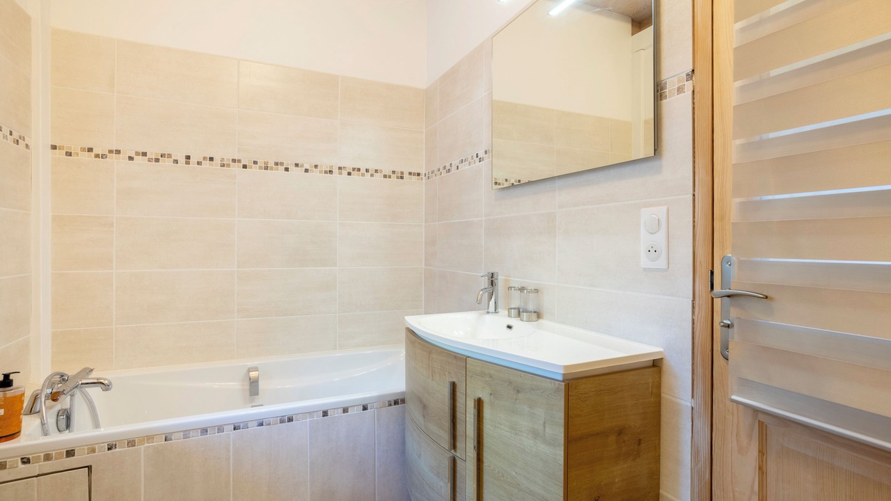 Photo of Bathroom in Cleden-Cap-Sizun