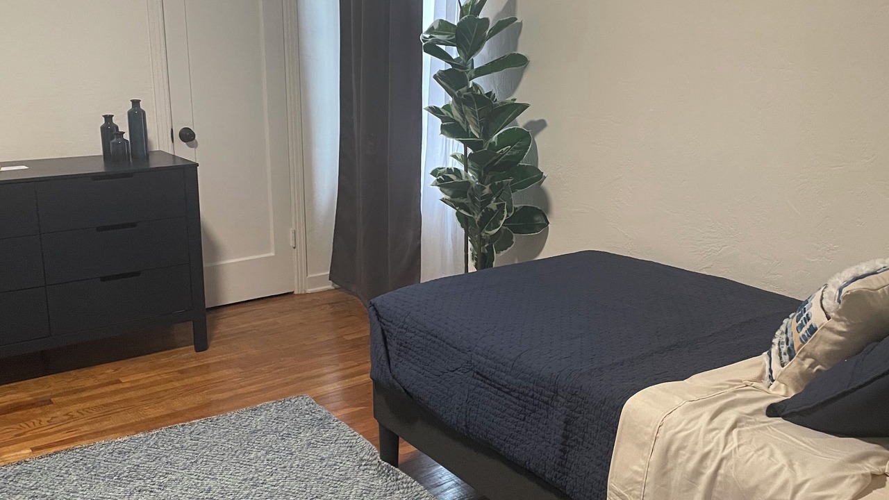 Photo of Bedroom in West University