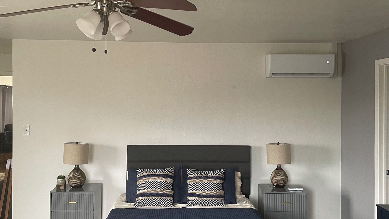 Photo of Bedroom in West University