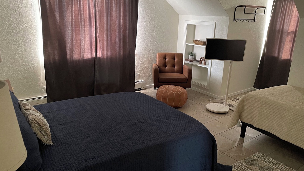 Photo of Bedroom in West University