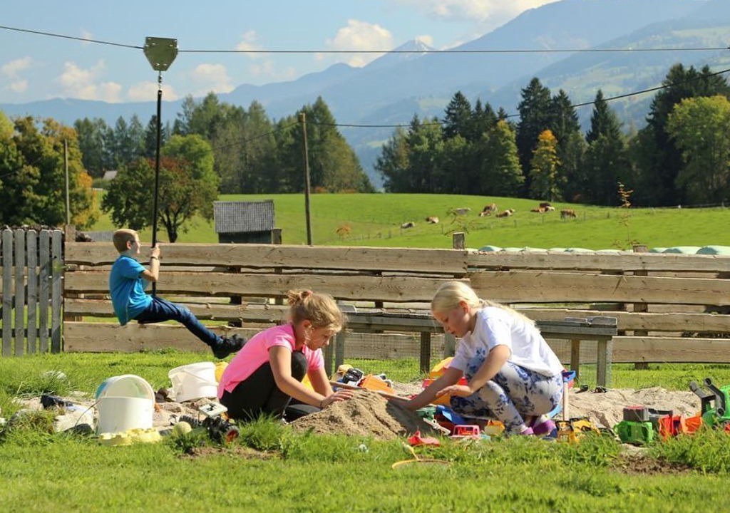 Photo of Others in Haus