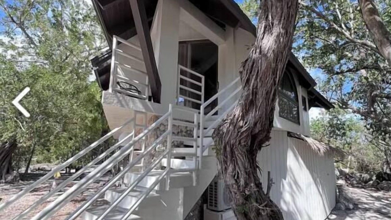 Photo of Outdoor in Long Beach Estates