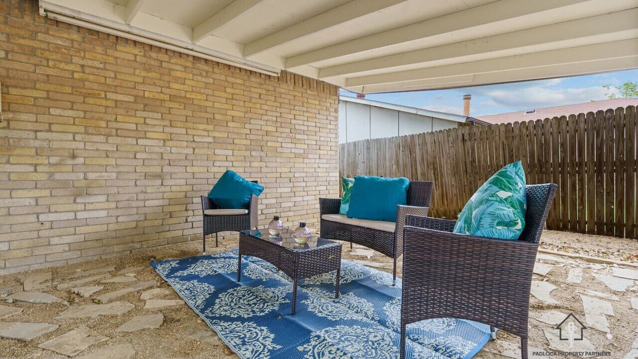 Photo of Patio Balcony in Grand Prairie