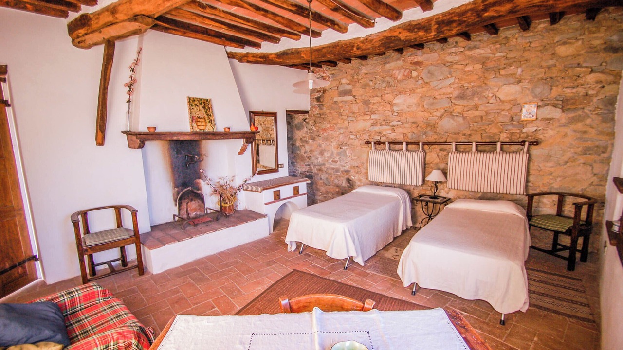 Photo of Bedroom in Buti