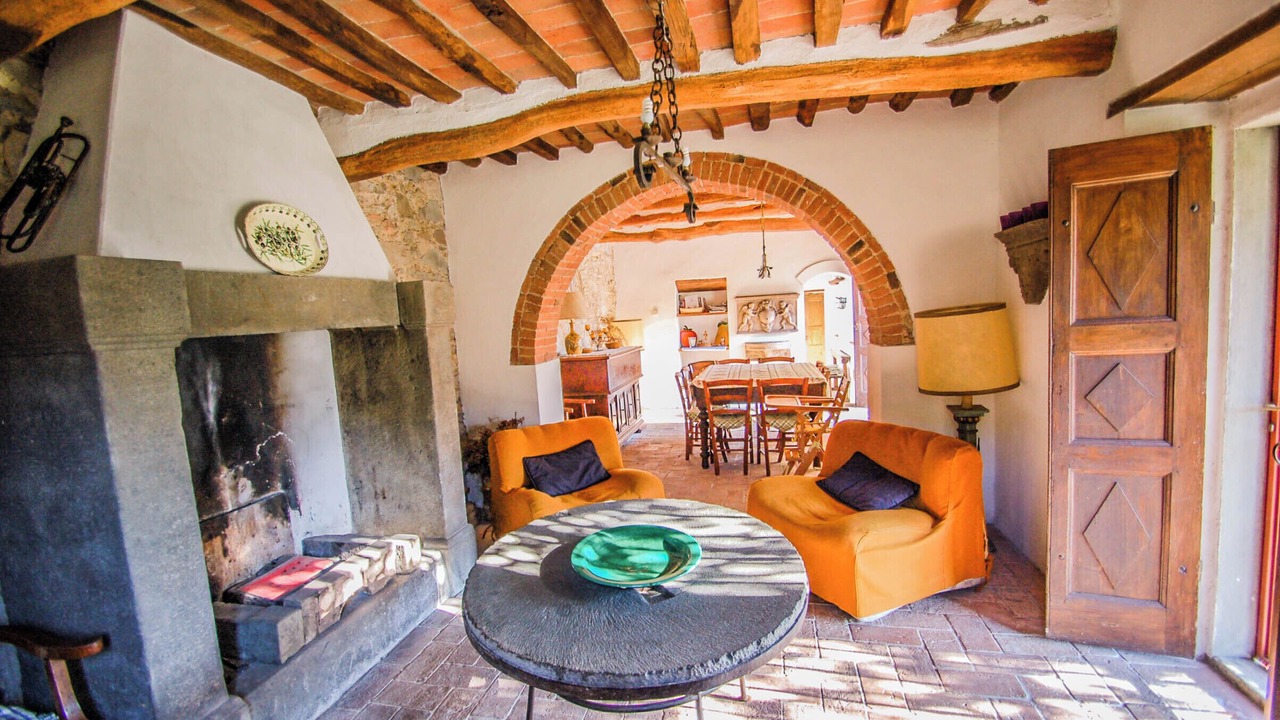 Photo of Livingroom in Buti