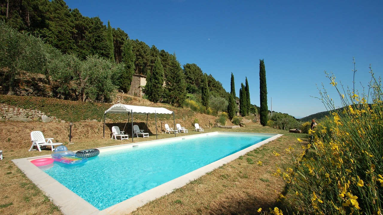 Photo of Outdoor in Buti