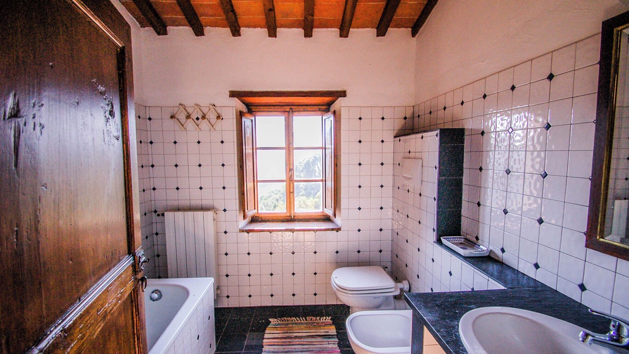 Photo of Bathroom in Buti