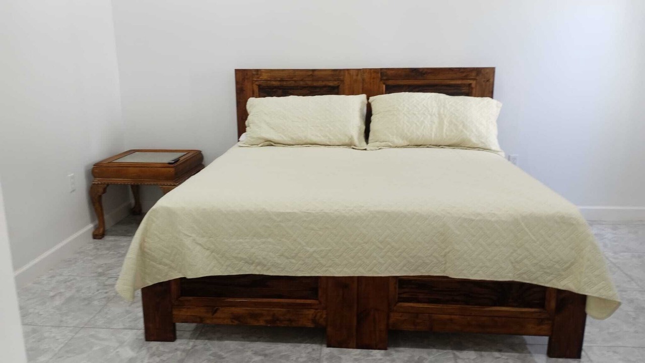 Photo of Bedroom in Lubbers Quarters Cay
