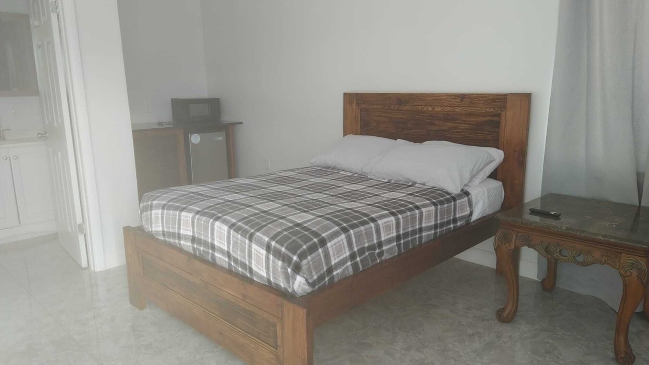Photo of Bedroom in Lubbers Quarters Cay