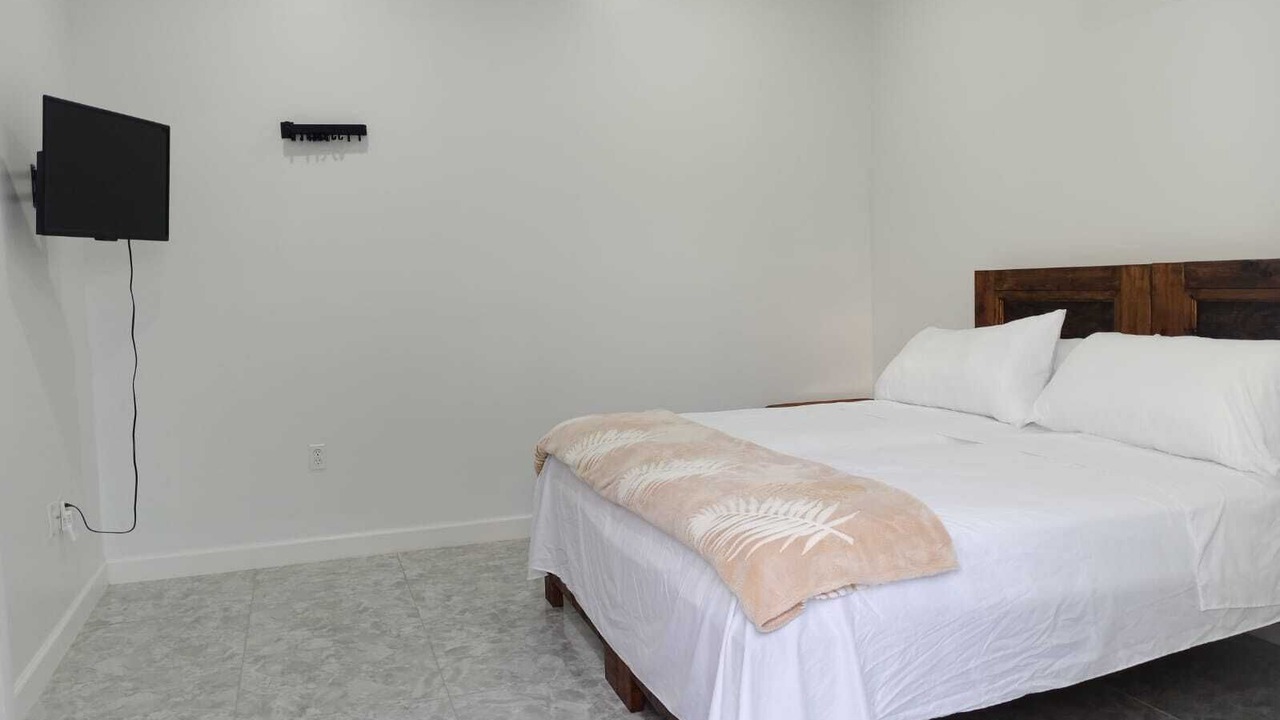 Photo of Bedroom in Lubbers Quarters Cay