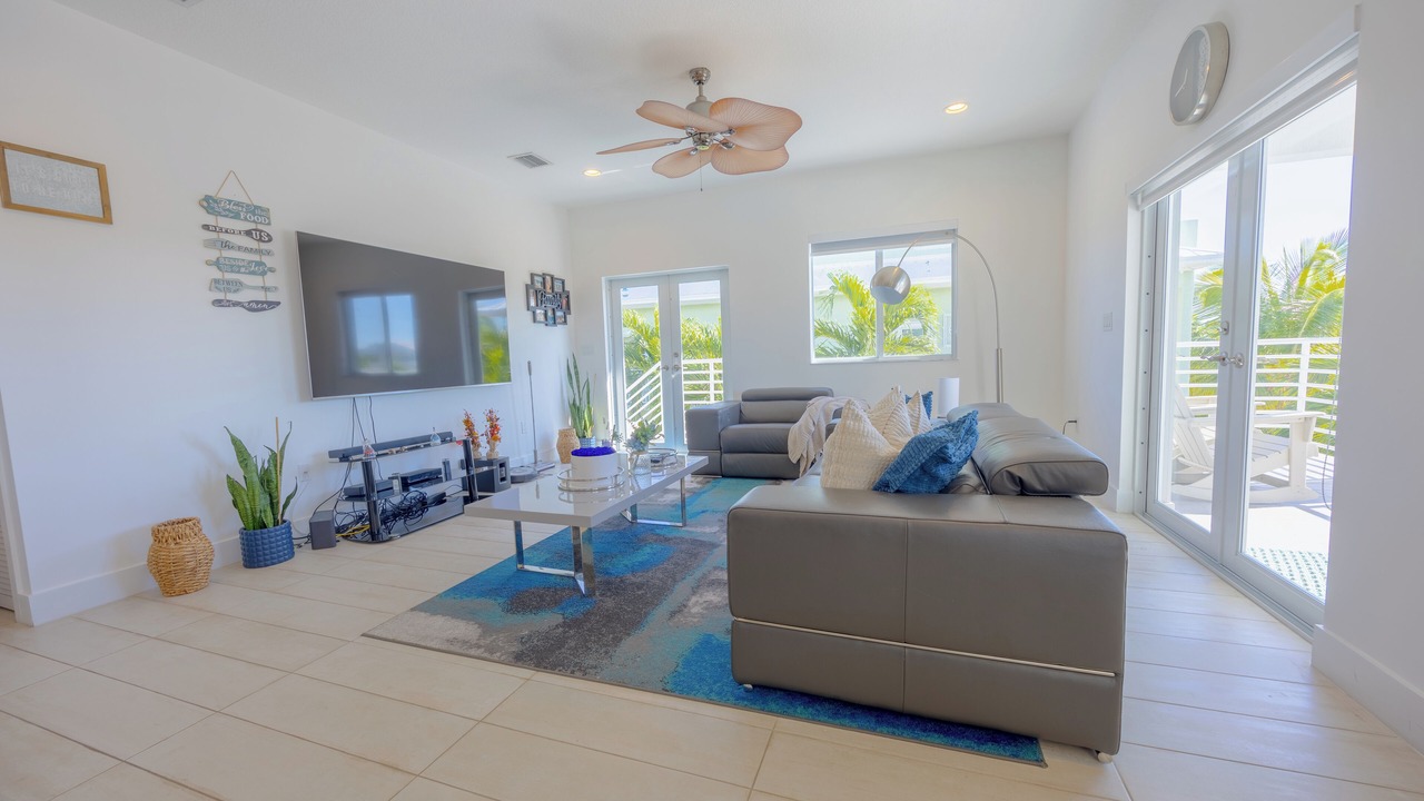 Photo of Livingroom in Sexton Cove Estates