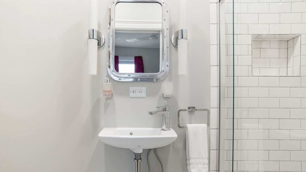 Photo of Bathroom in Truxton Circle
