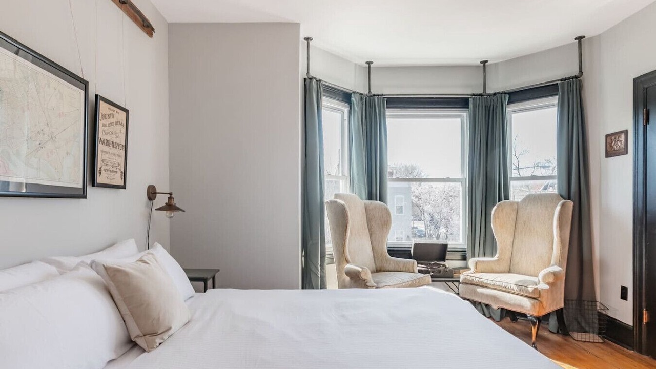 Photo of Bedroom in Truxton Circle