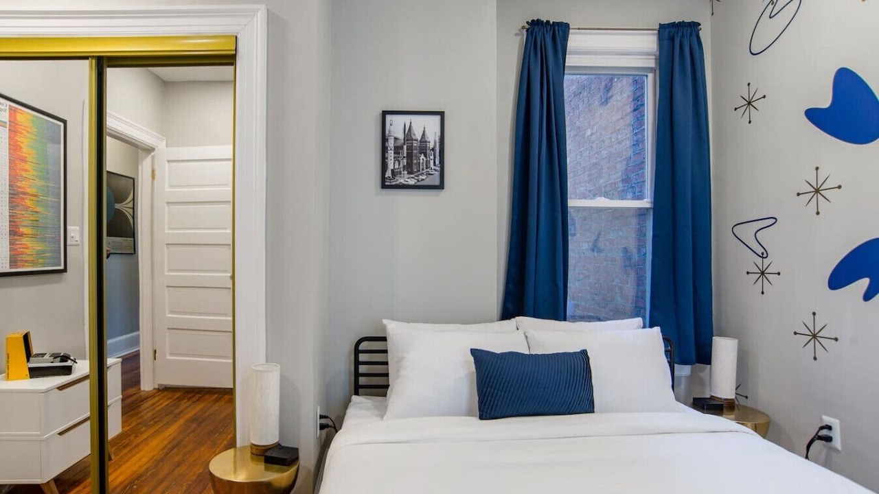 Photo of Bedroom in Truxton Circle