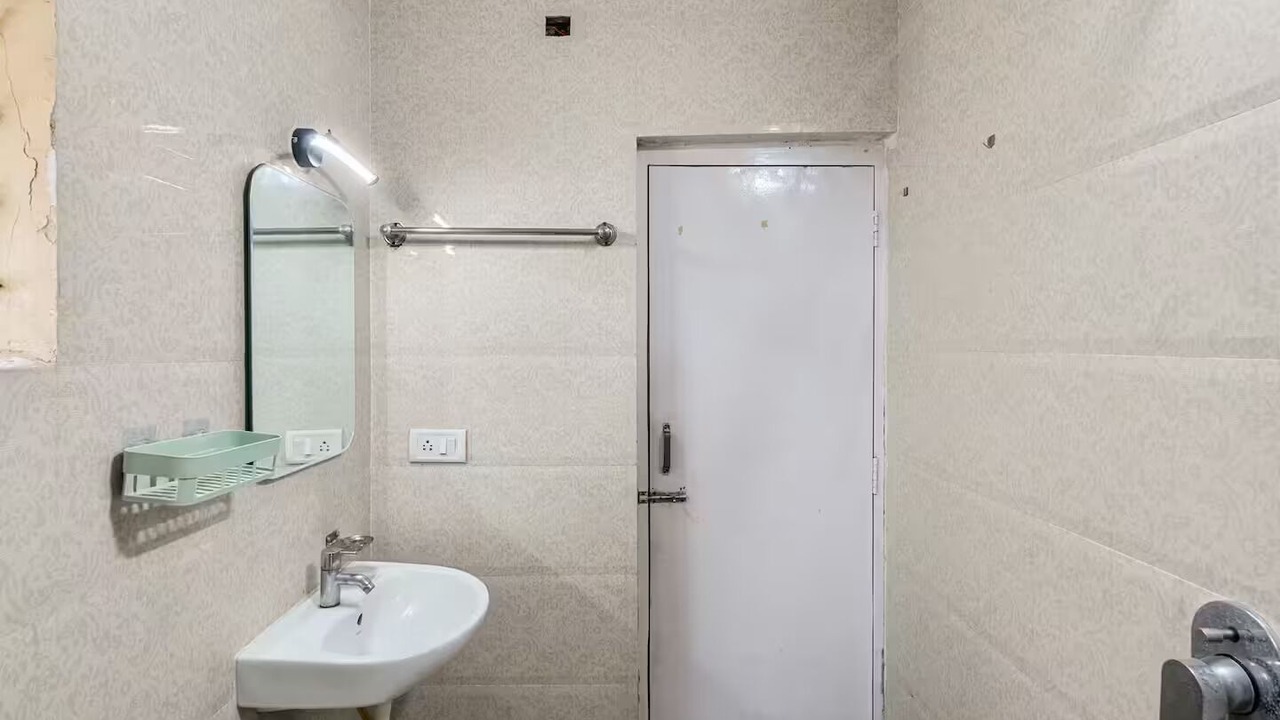 Photo of Bathroom in Ejipura