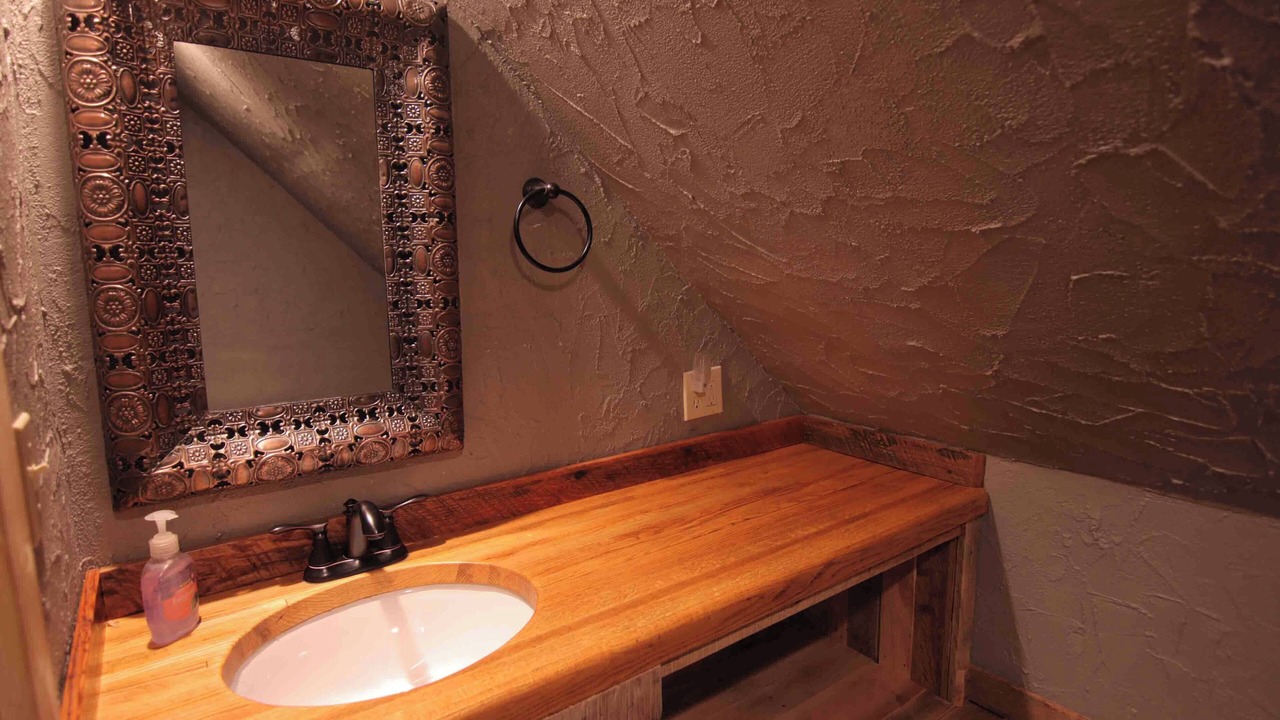 Photo of Bathroom in Athelstane
