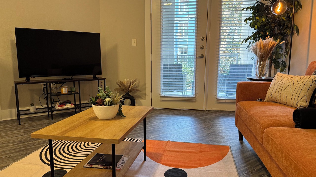Photo of Livingroom in Addison