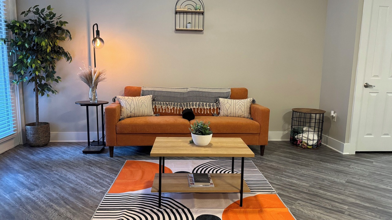 Photo of Livingroom in Addison