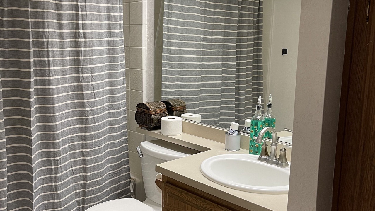 Photo of Bathroom in Tehachapi