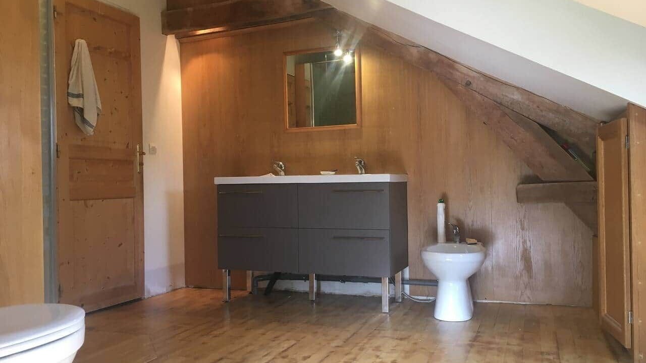 Photo of Bathroom in Noblat
