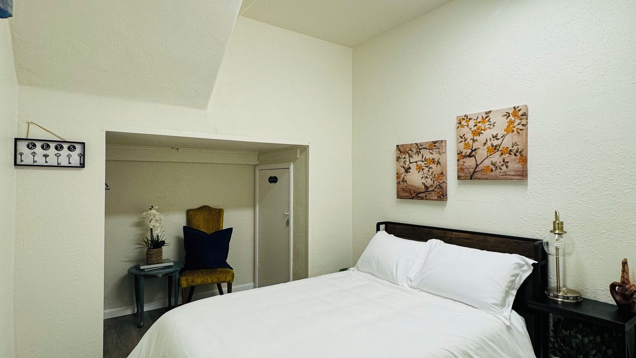 Photo of Bedroom in Mojave