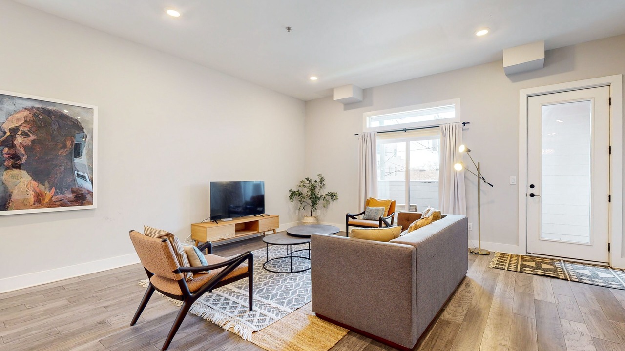 Photo of Livingroom in Chestnut Hill