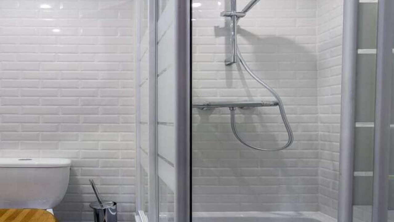 Photo of Bathroom in Quinze-Vingts