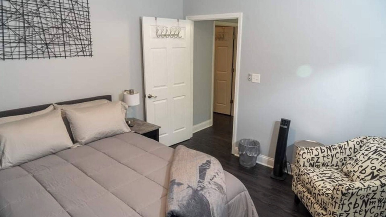 Photo of Bedroom in Evansville