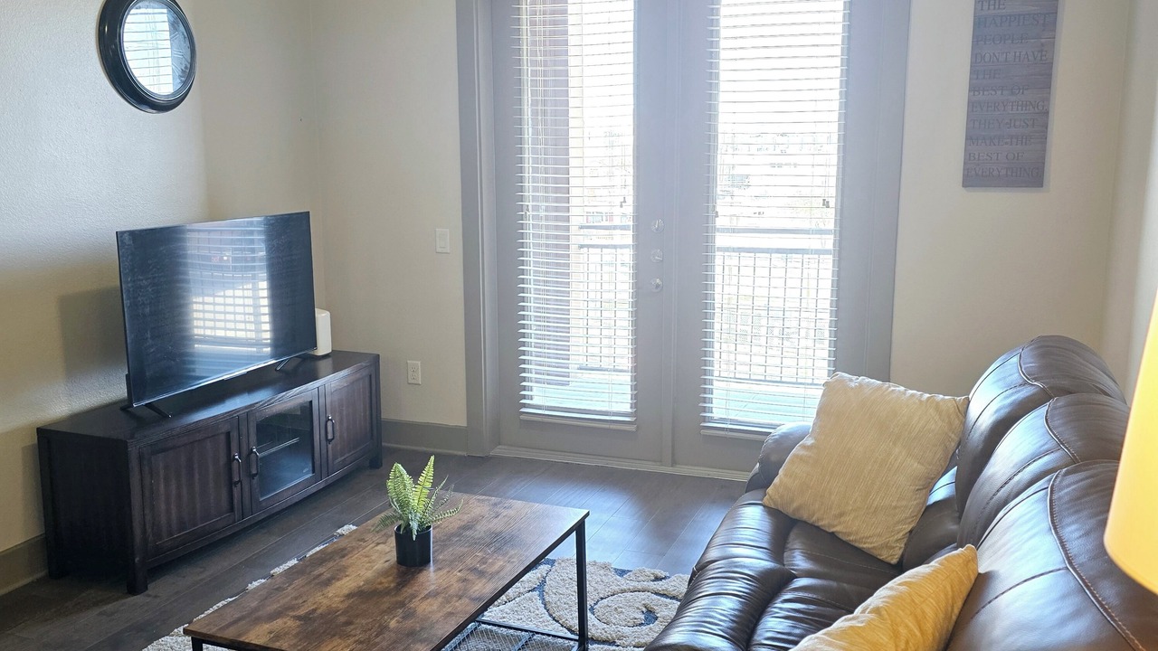 Photo of Livingroom in South Central Houston