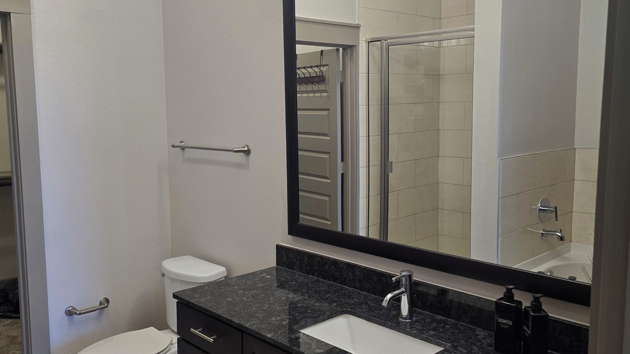 Photo of Bathroom in South Central Houston