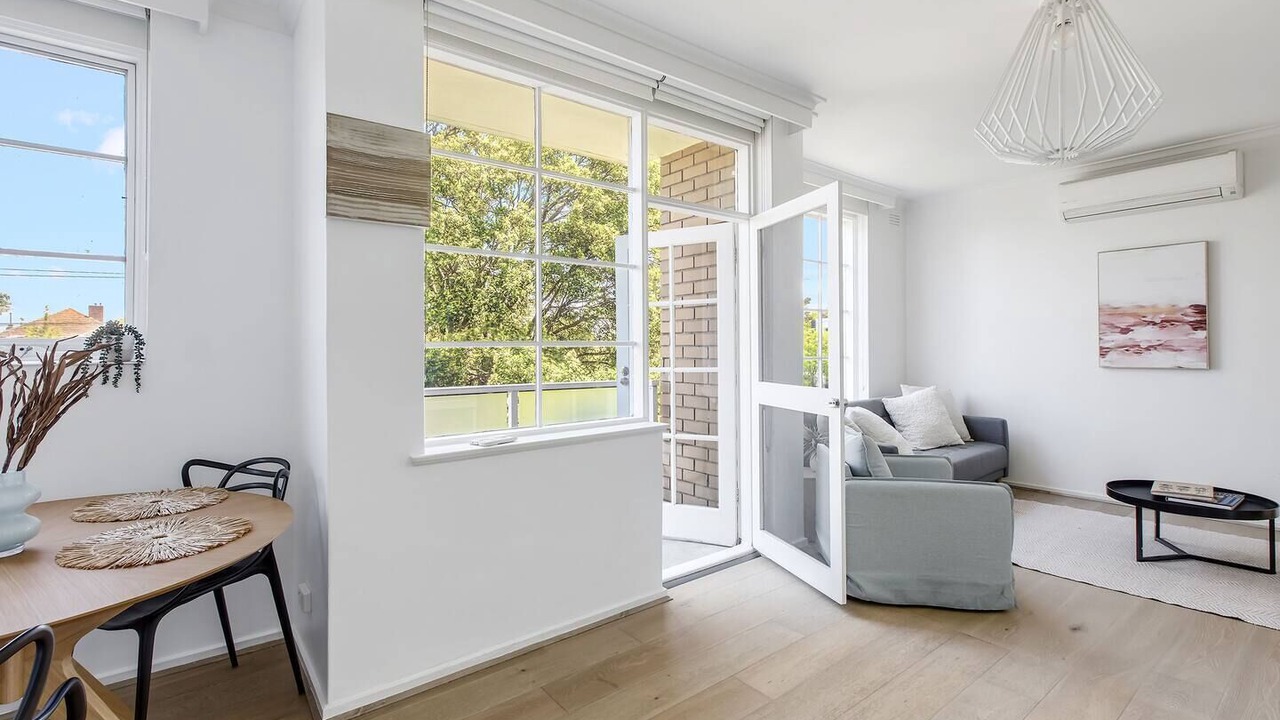 Photo of Livingroom in St. Kilda East