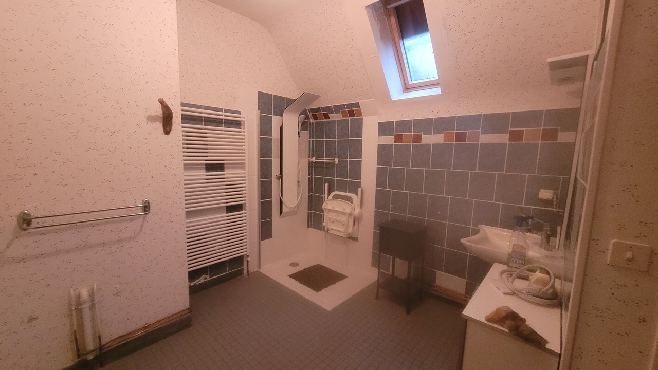 Photo of Bathroom in Authon-du-Perche