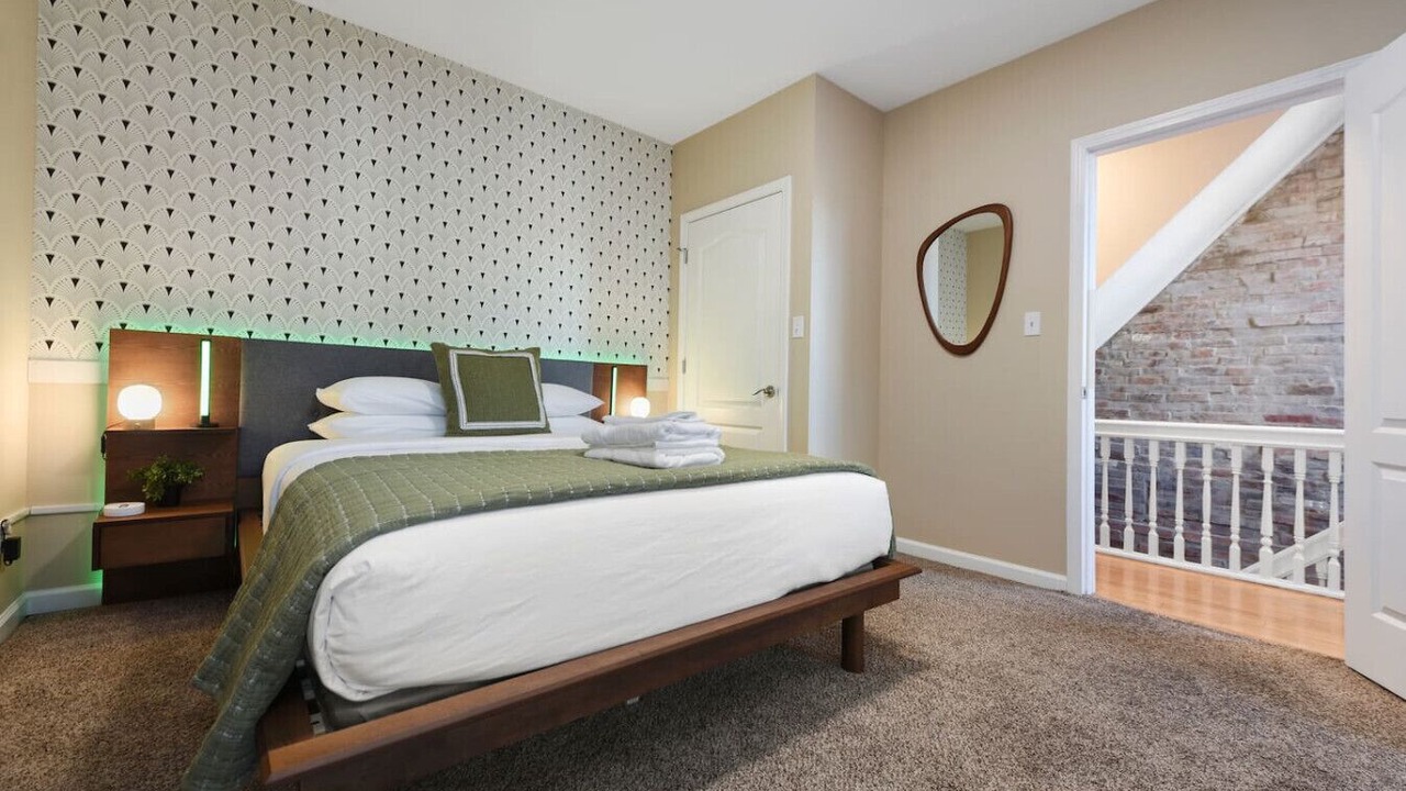 Photo of Bedroom in Lower Lawrenceville