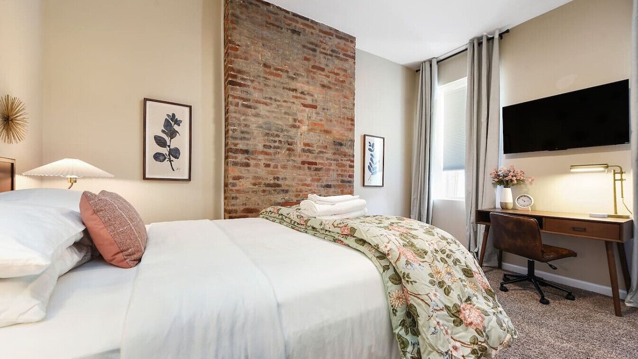 Photo of Bedroom in Lower Lawrenceville