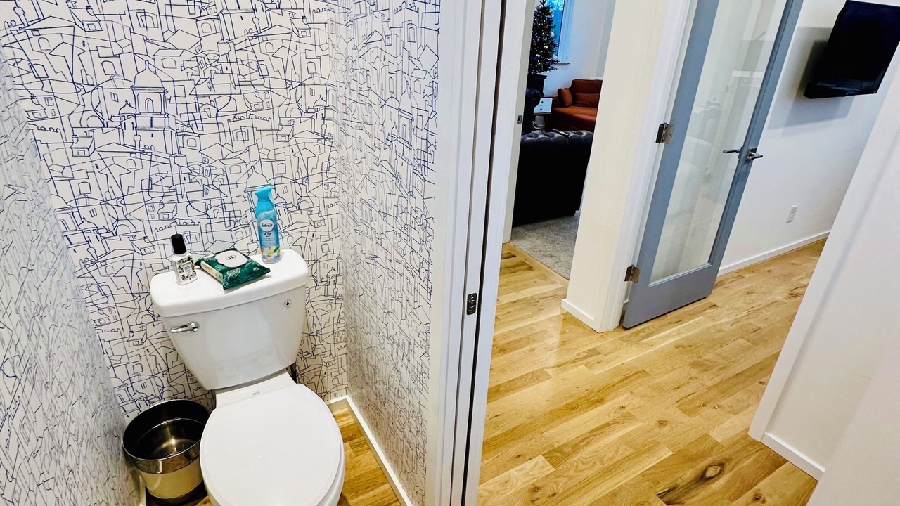 Photo of Bathroom in Shelby Hills