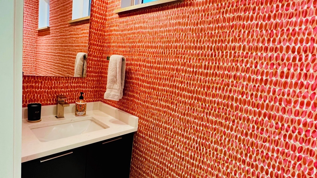 Photo of Bathroom in Shelby Hills
