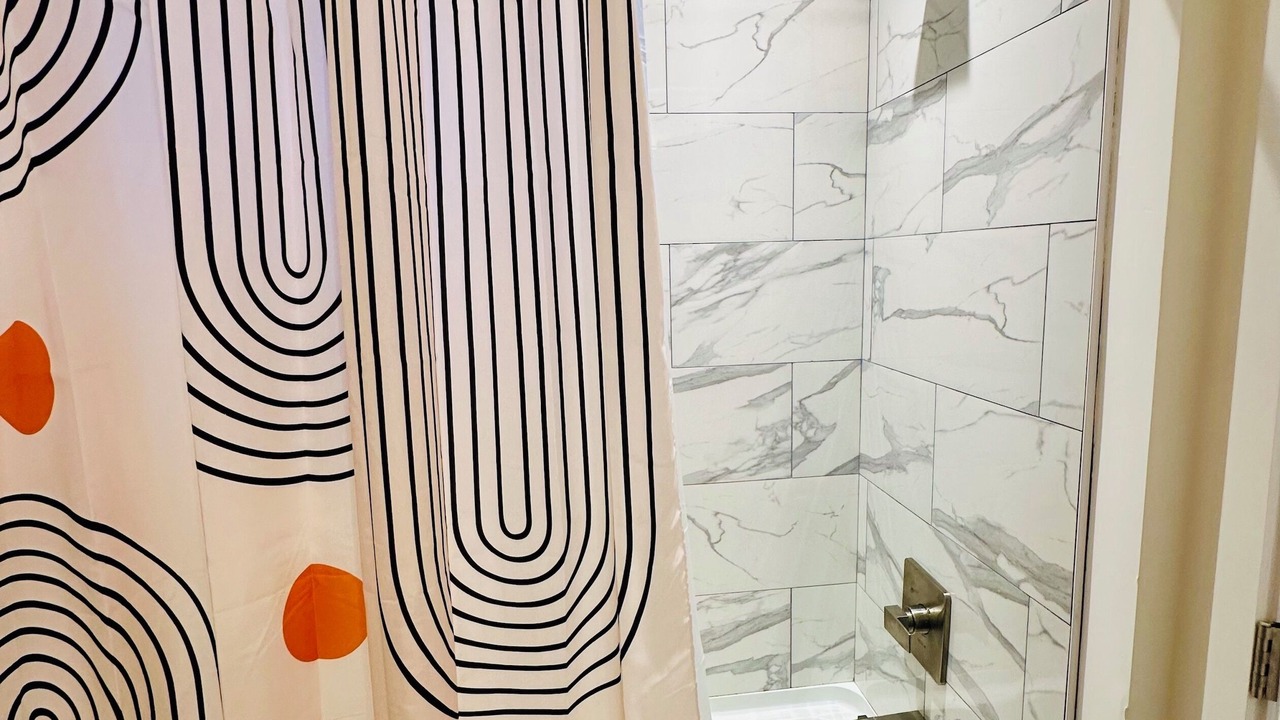 Photo of Bathroom in Shelby Hills