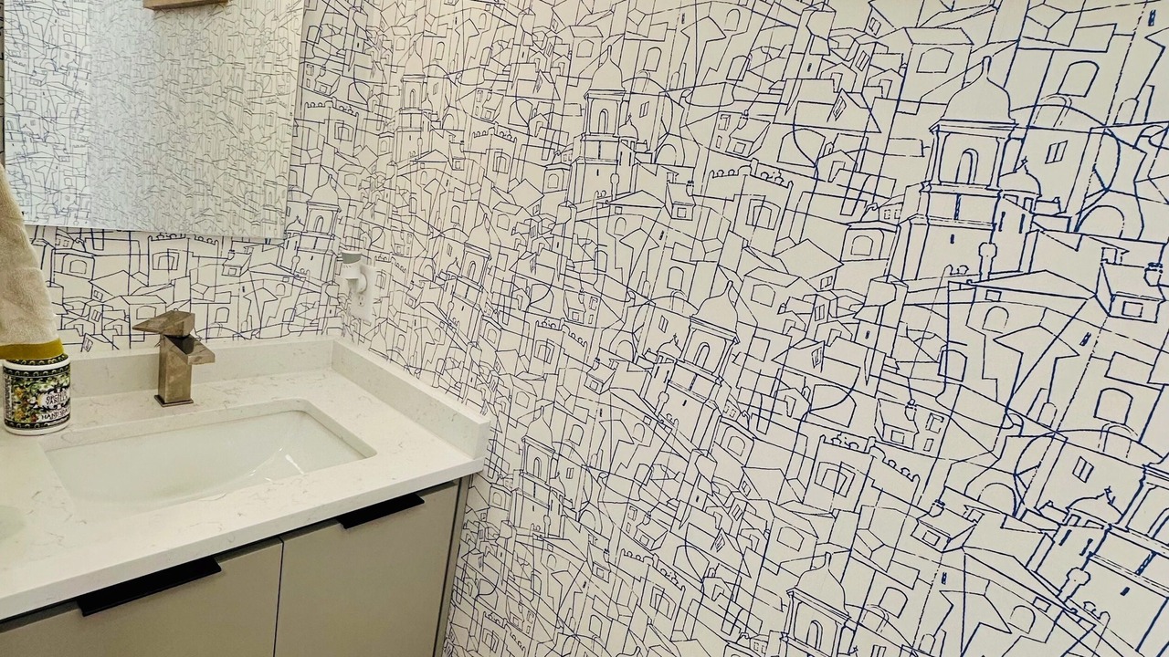 Photo of Bathroom in Shelby Hills