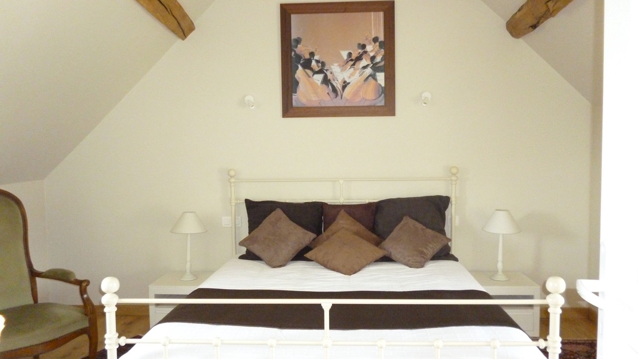 Photo of Bedroom in Fougeres-sur-Bievre