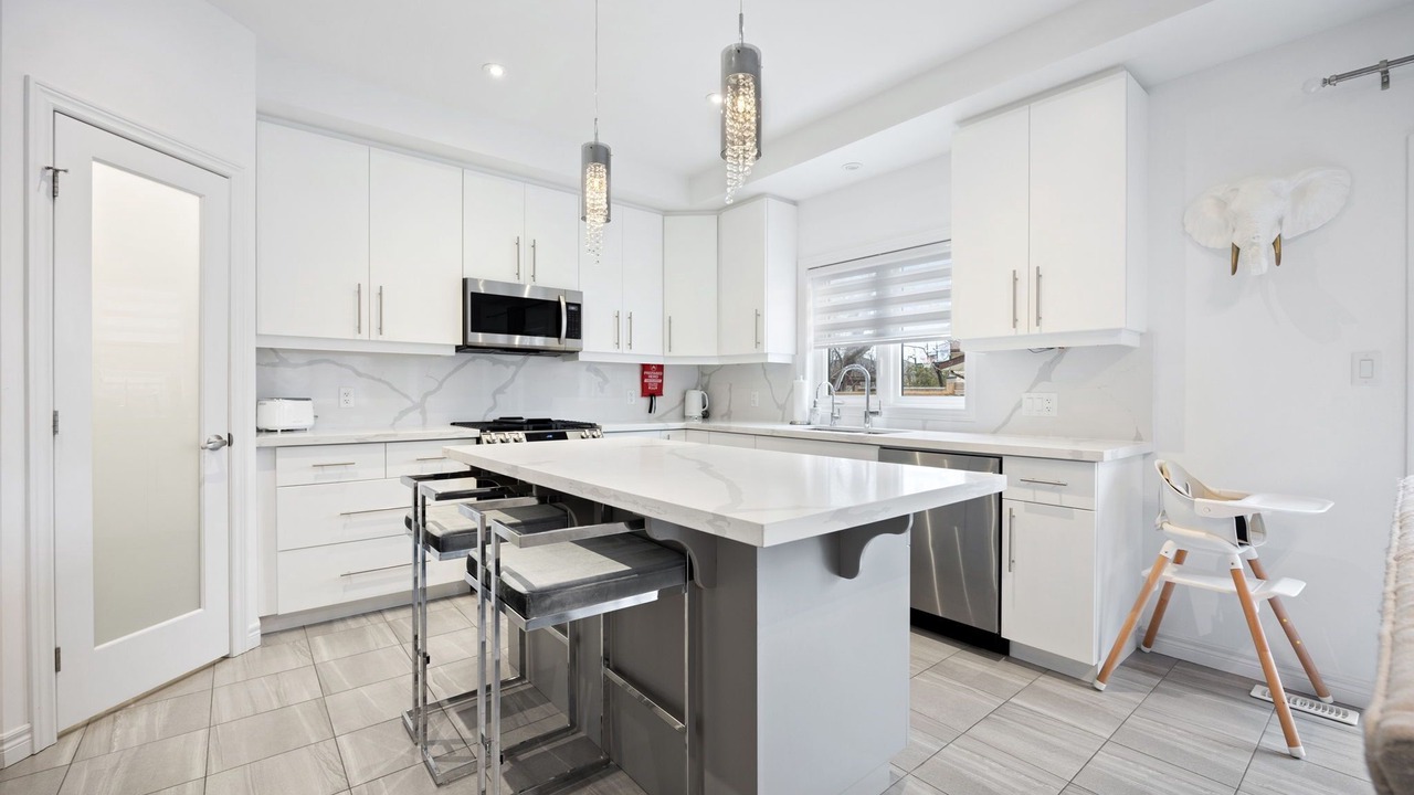 Photo of Kitchen in Stoney Creek