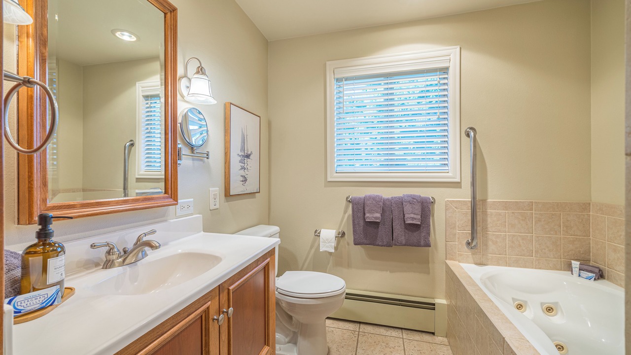 Photo of Bathroom in Port Angeles East