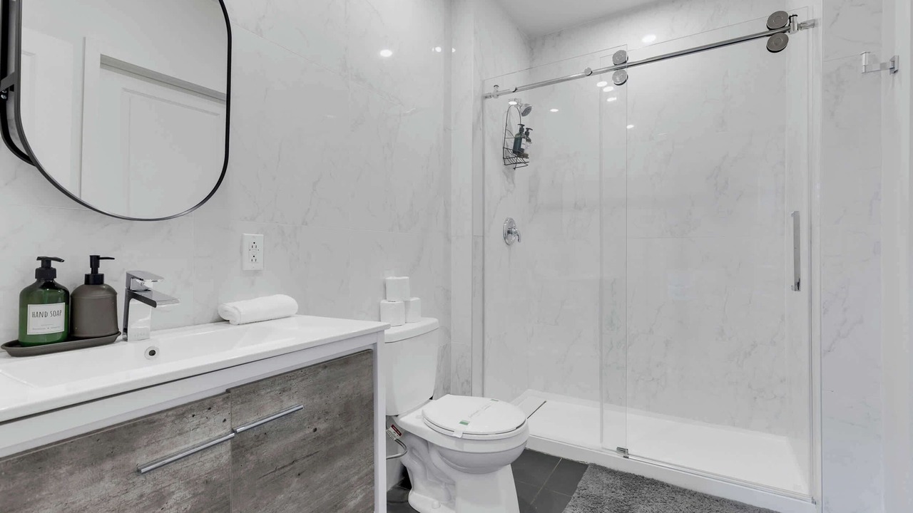 Photo of Bathroom in Griffintown