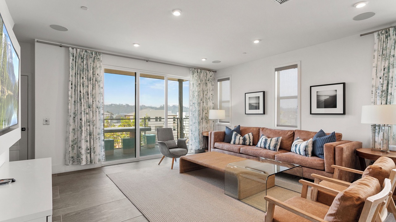 Photo of Livingroom in Serra Mesa