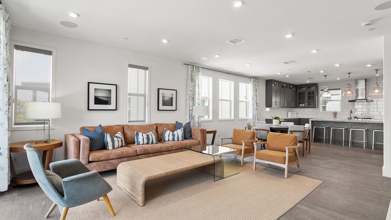 Photo of Livingroom in Serra Mesa