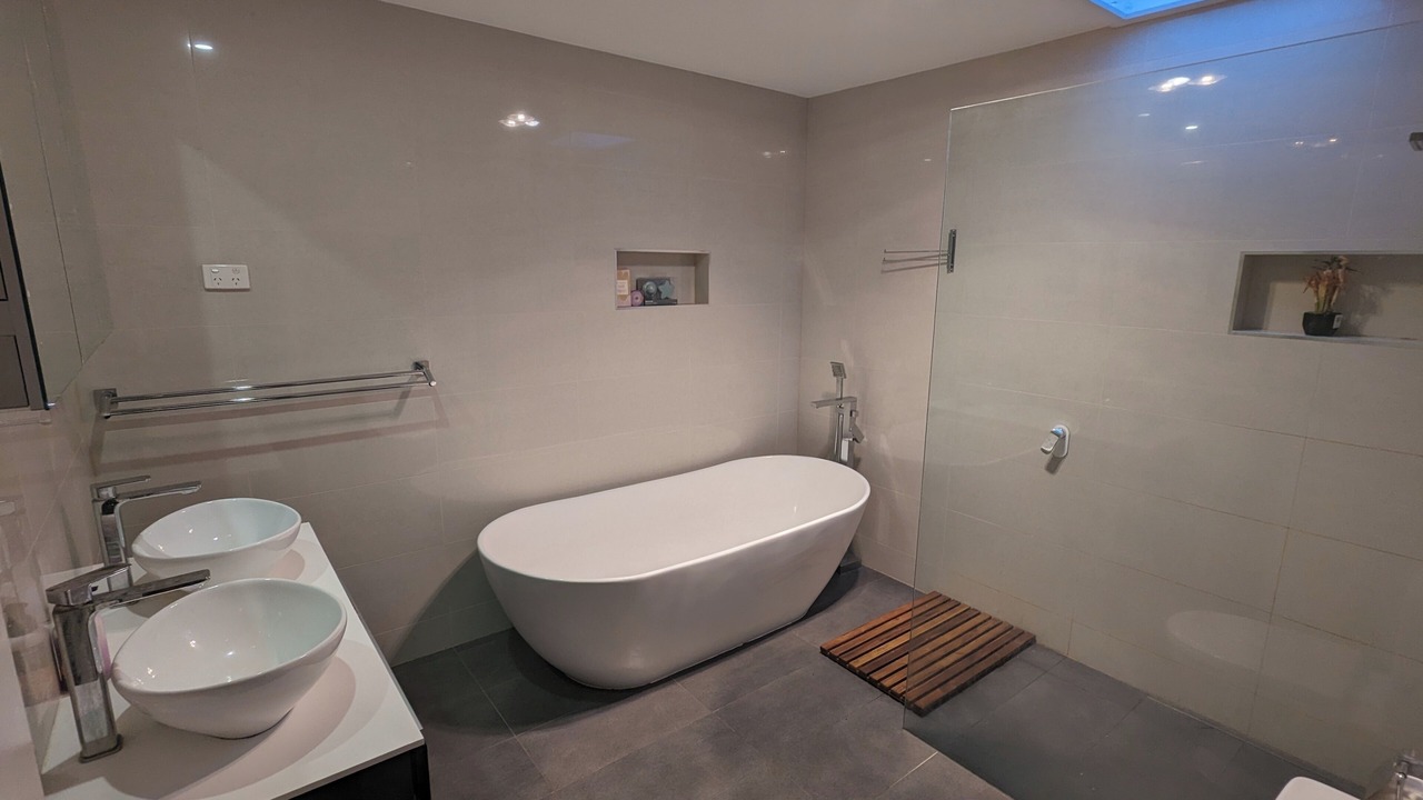 Photo of Bathroom in Carnegie